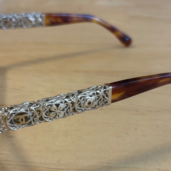 Chanel Bijou Collection - Picture 3 of 5